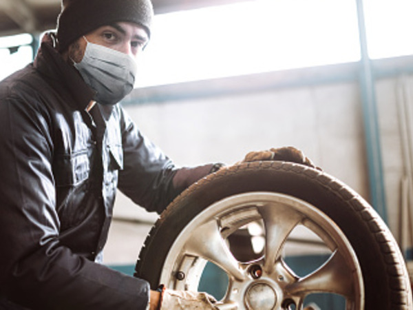 thumbnail of Wie hat die Coronakrise der Automobilindustrie zugesetzt?